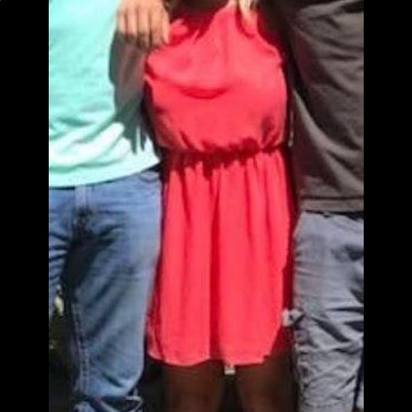 Coral dress - Picture 4 of 5